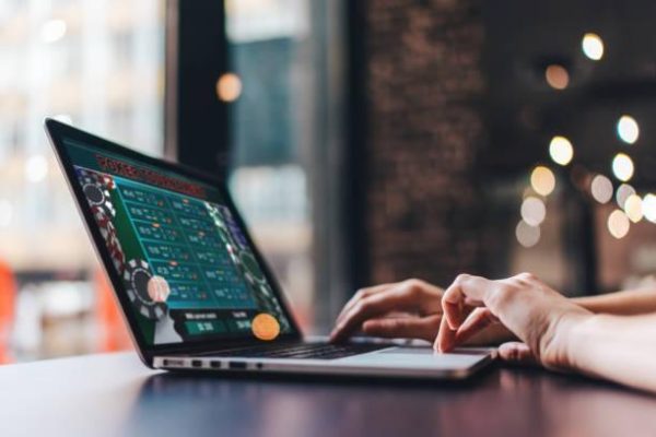 High Stakes, Higher Rewards: Explore the World of Online Betting High Stakes, Higher Rewards: Explore the World of Online Betting