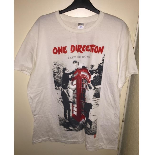 The Ultimate Guide to One Direction Merch: How to Find Authentic Products